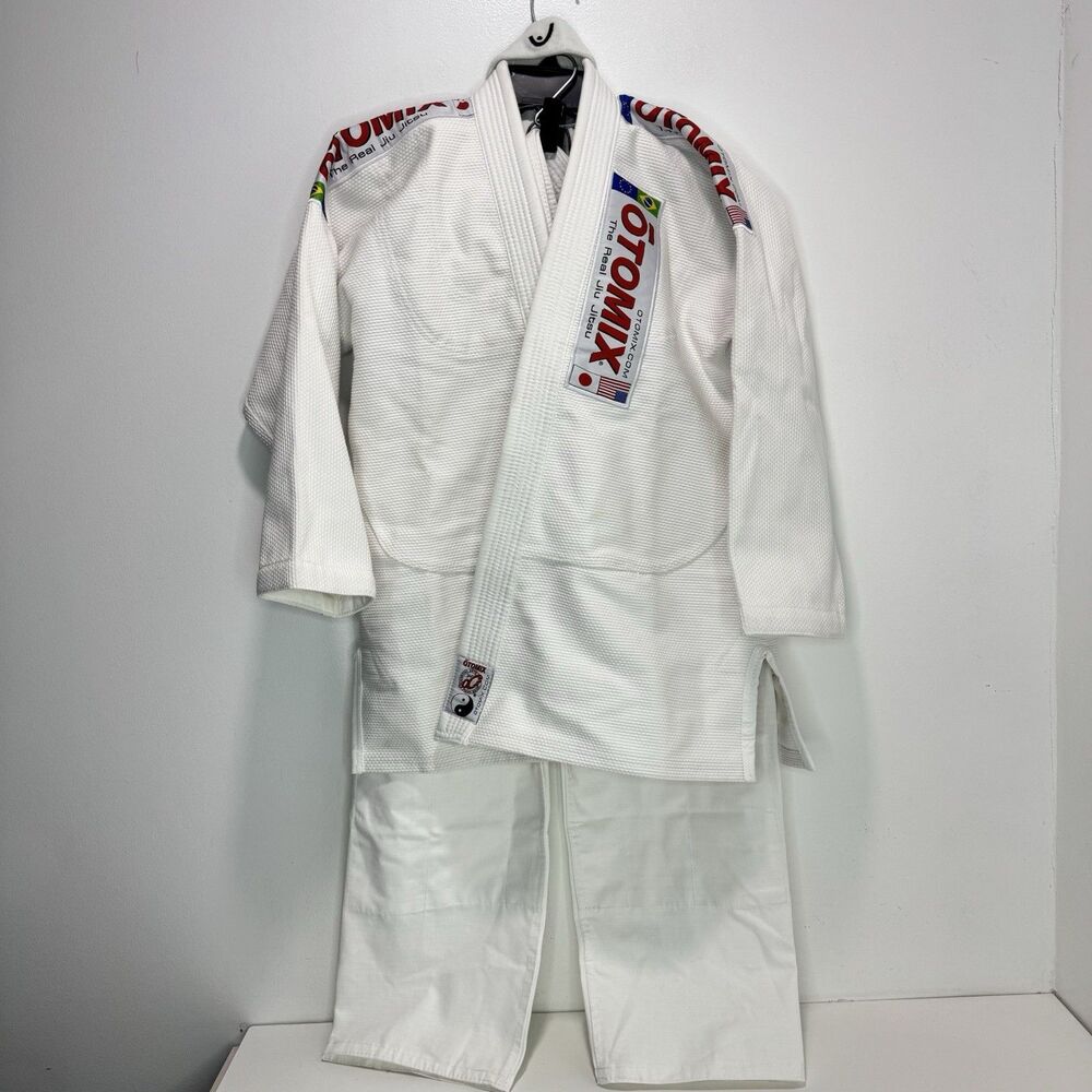 Otomix Jiu Jitsu Gi Youth Sz K1 Set With Belt Martial Arts Fight Gear Karate
